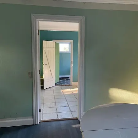 Stort Rummeligt Hus
