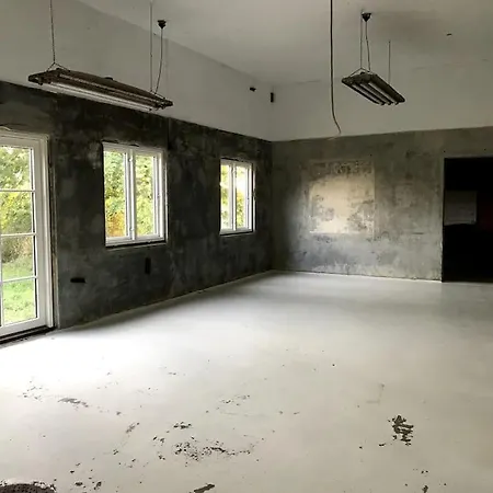 Stort Rummeligt Hus *